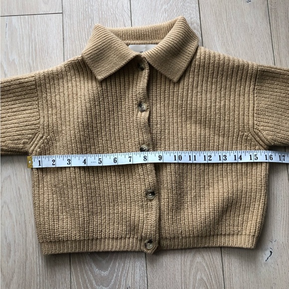 Aritzia Wilfred Merino Wool Next Door Sweater Cardigan in Camel Size S - Picture 3 of 12